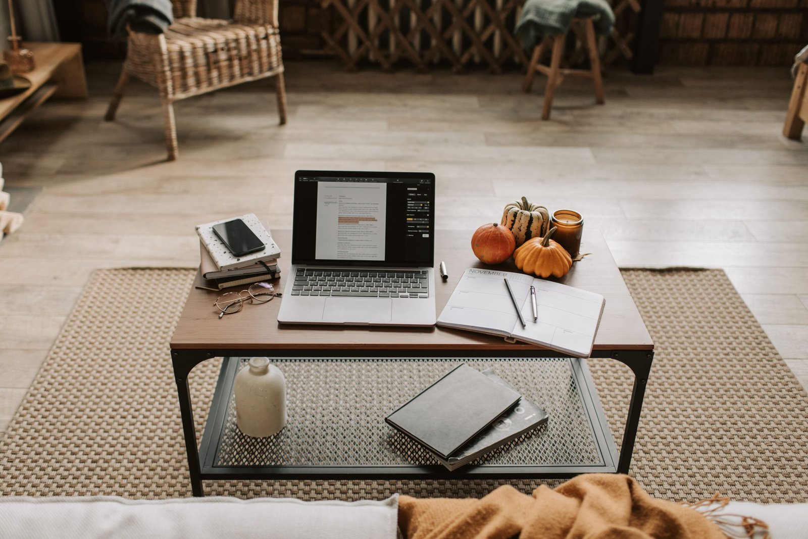 Cozy Creative Corner Ideas for Small Spaces: 9 Easy Tips
